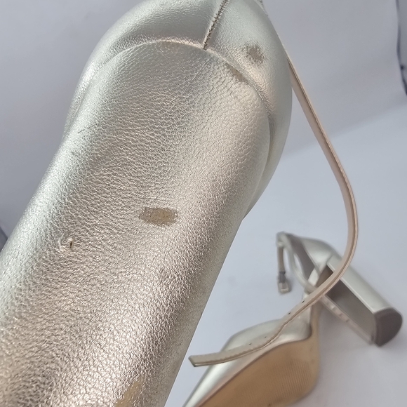 Marc Fisher Arnette Pointy Toe Ankle Strap Block Heel Pumps Gold Leather Sz 6.5 - Picture 13 of 14